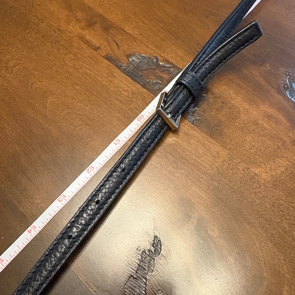 Kate Spade Elegant Black Crossbody Bag - Picture 16 of 16